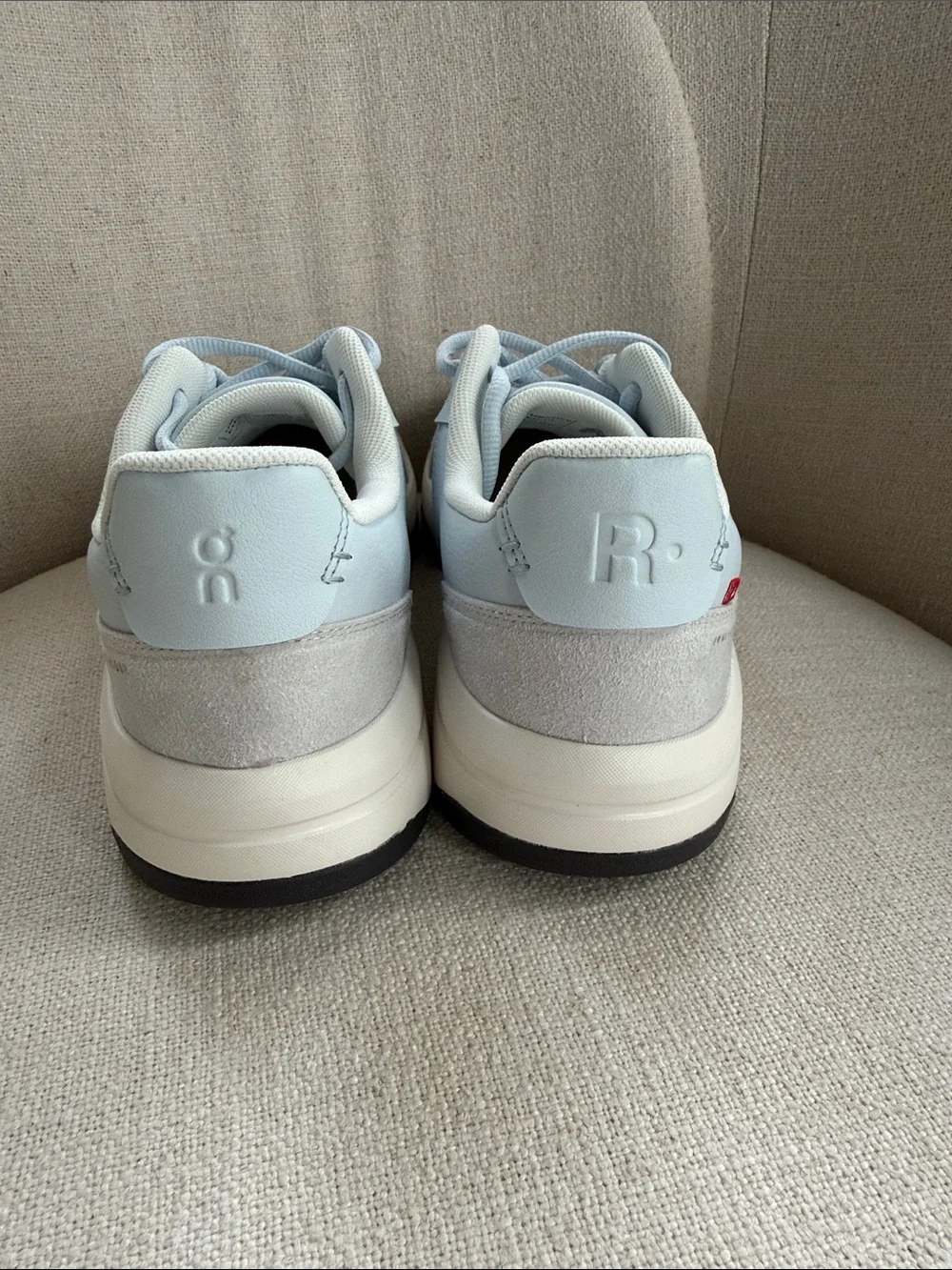 On The Roger Advantage- Light Blue Low-Top Sneakers - Picture 5 of 7